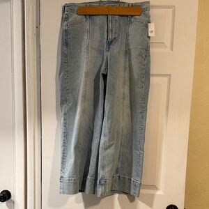 GAP Women's Light Wash Flare Jeans Short